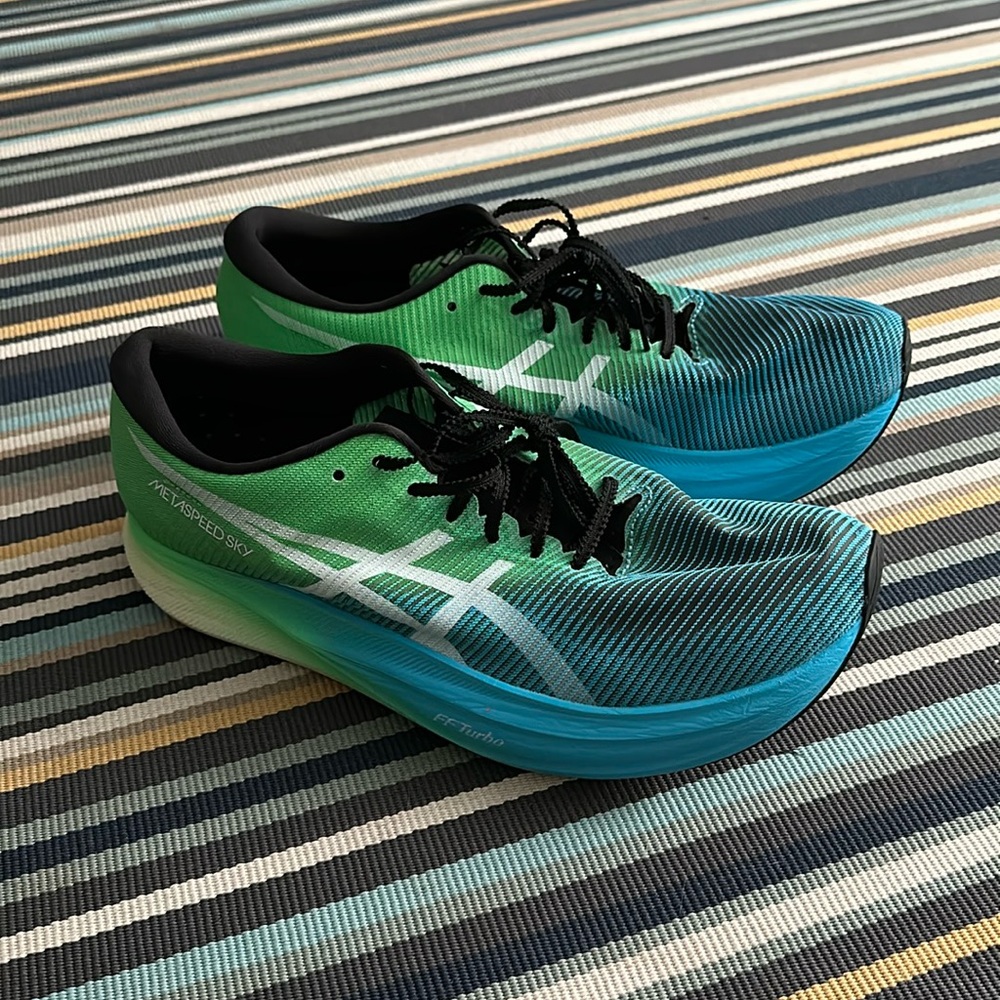 ASICS Metaspeed Sky+